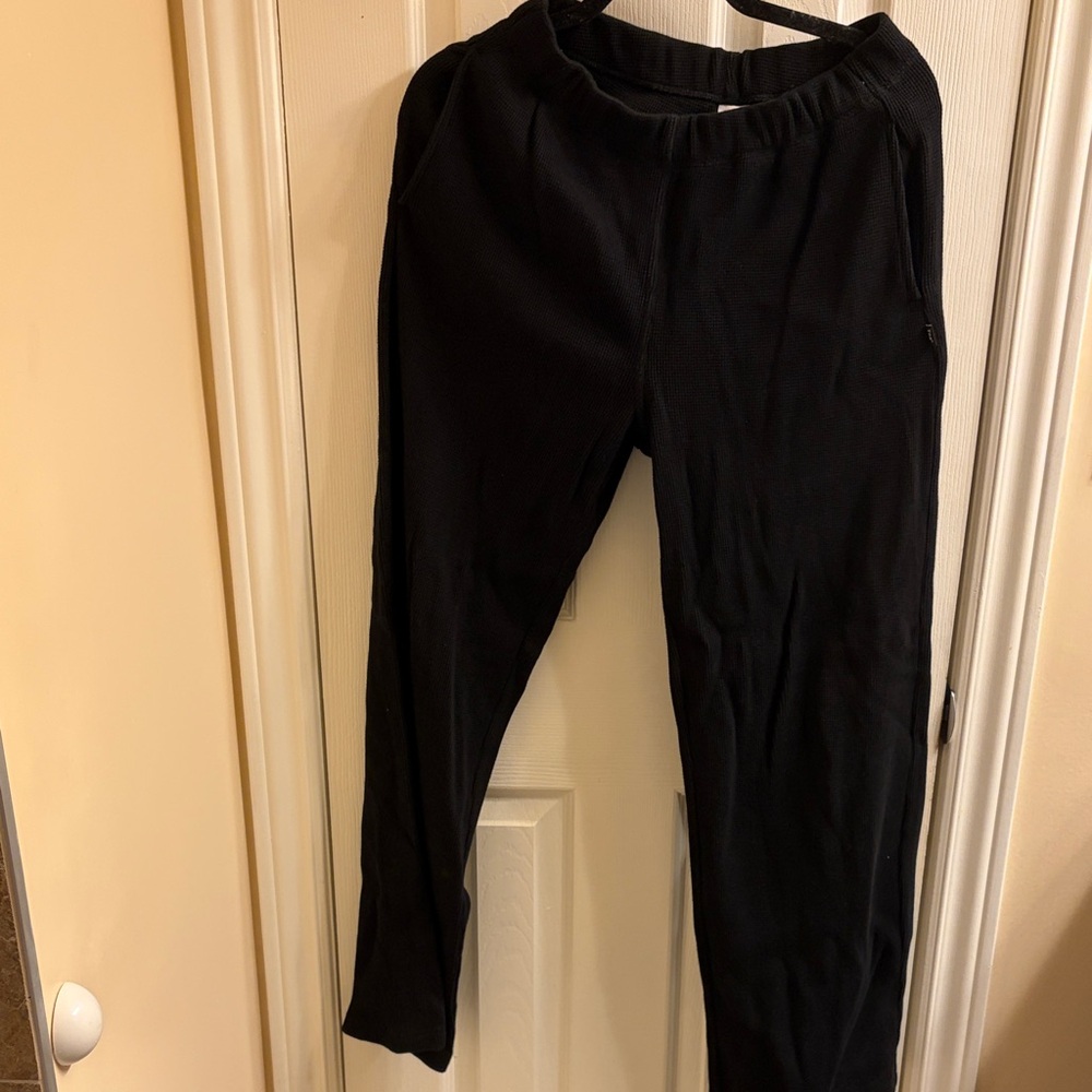 Aritzia Black Thick Waffle Straight Leg Pants